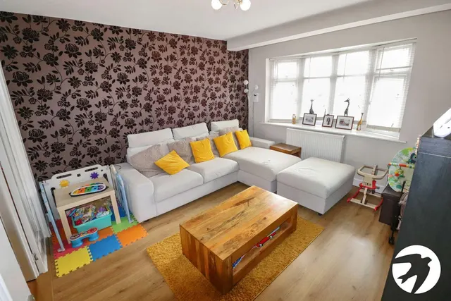 Elstree Gardens, Belvedere, DA17, photo 2