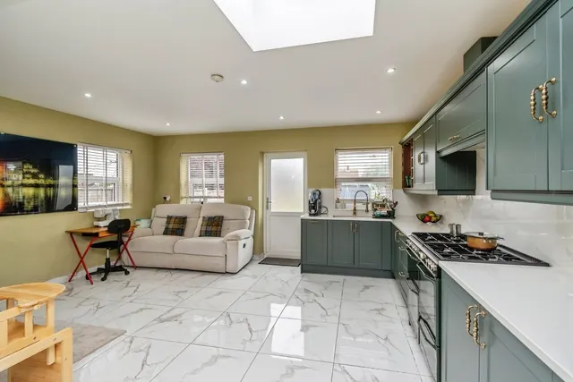 Yew Tree Road, Walsall, WS4, photo 3