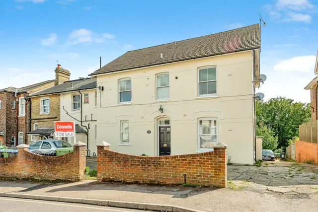 Ridgeway Road, Redhill, photo 1