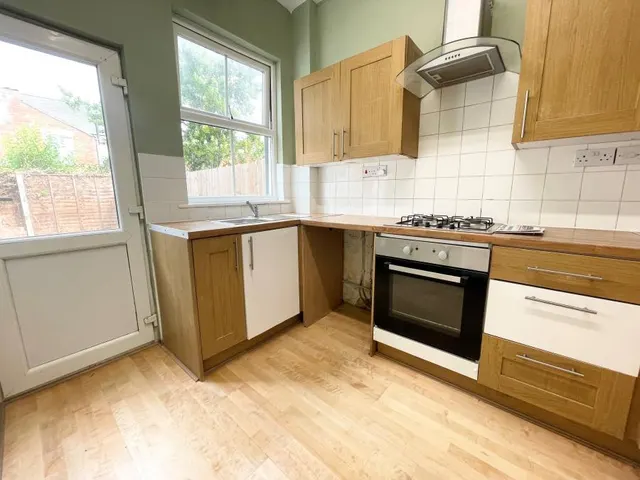 St. Giles Street, New Bradwell, MK13, photo 3