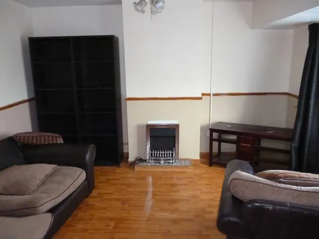Caer Castell Place, Cardiff, CF3, photo 3