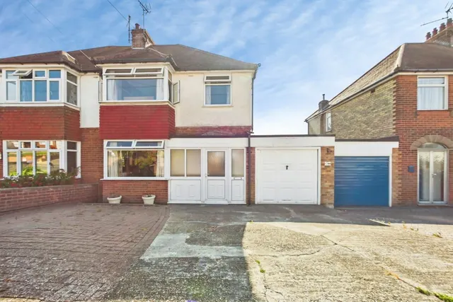 Downs Road, Folkestone, CT19, photo 1