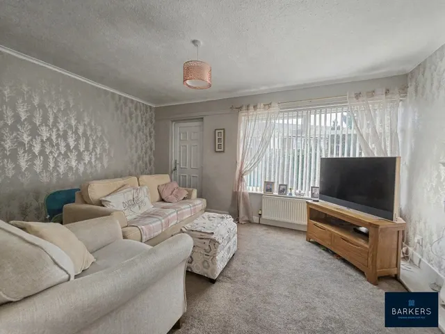 Photo 2 — Bottoms Lane Birkenshaw, Bradford BD11 2NN