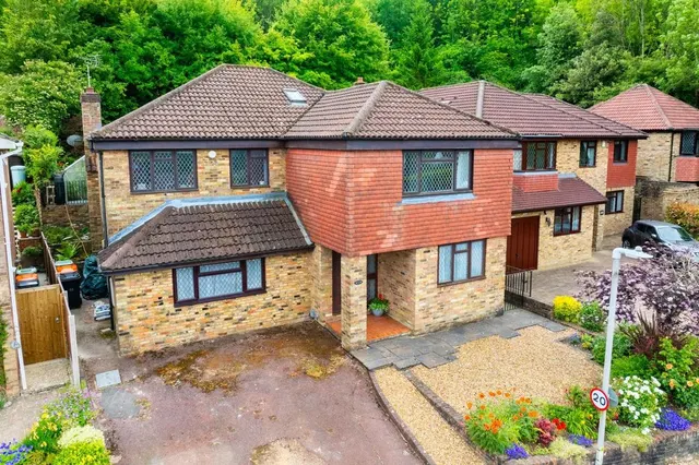 West Hill, Dunstable LU6 3PN, photo 1