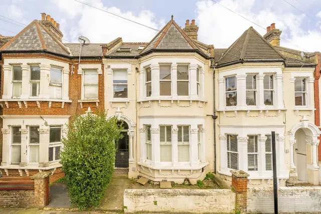 Norfolk House Road, SW16, photo 1