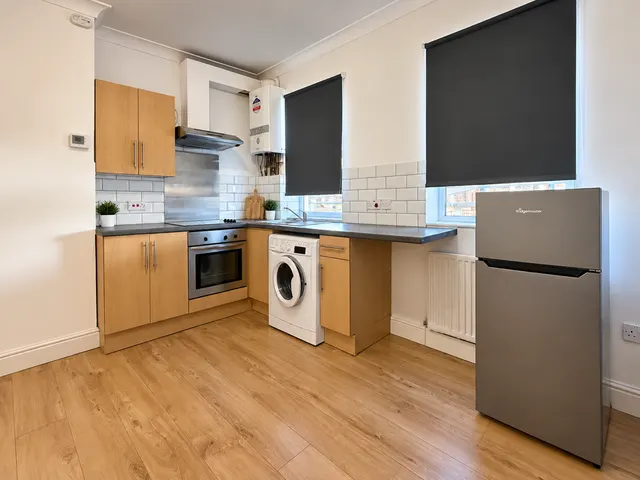 Photo 3 — Croham Road, South Croydon, CR2 7BA