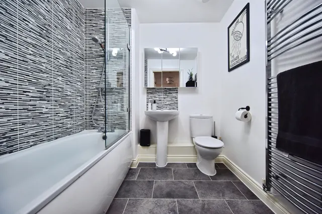 Hawley Drive, Leybourne, ME19, photo 3