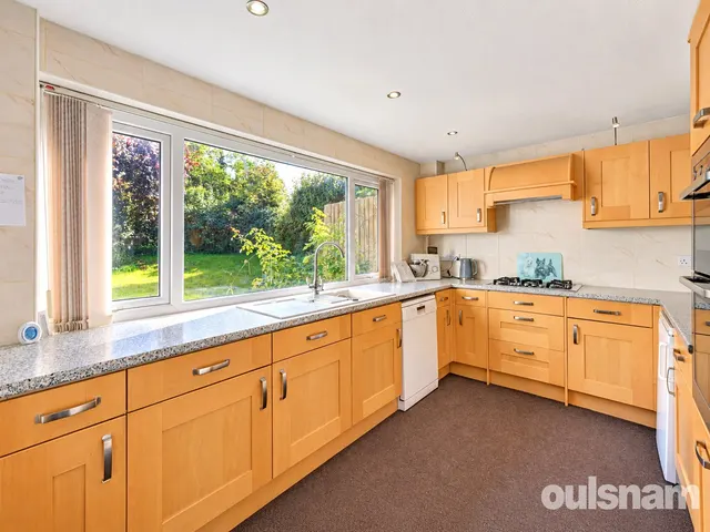 Blackfriars Avenue, Droitwich, WR9, photo 2