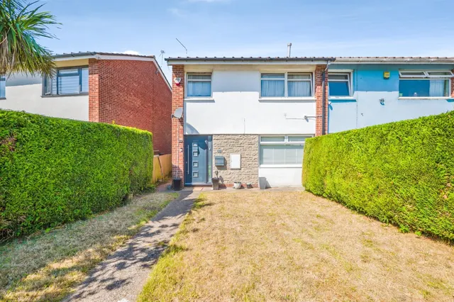 Glyn Eiddew, Pentwyn, Cardiff, photo 1
