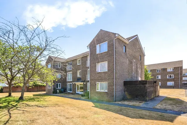 Crombie Close, Waterlooville, PO8, photo 1
