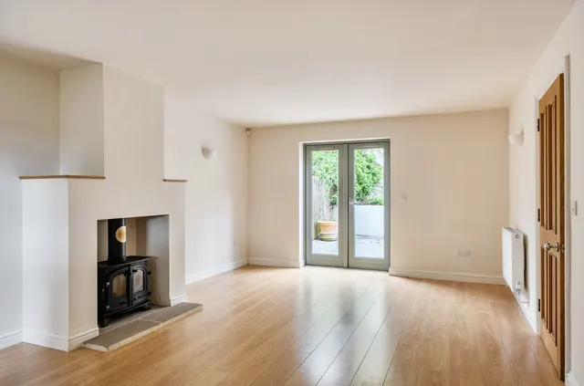 High Street, Bruton, BA10, photo 3