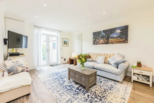 Ravenslea Road, SW12, photo 2
