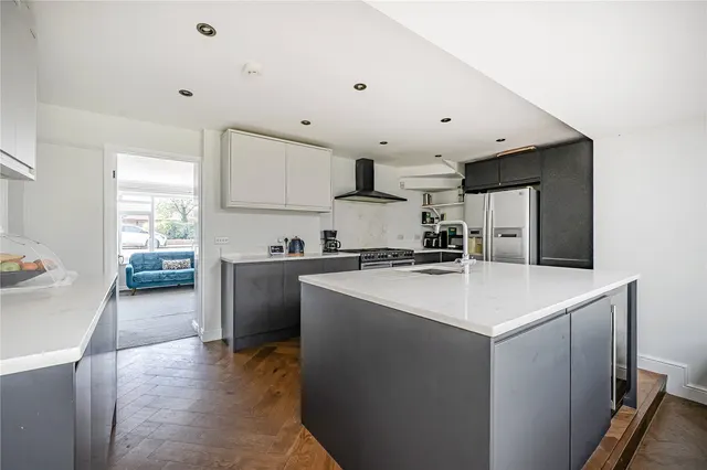 Bell Lane, Staplehurst, TN12, photo 2