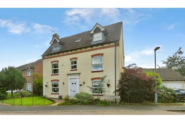Heath Close, The Royal Town Of Sutton Coldfield, photo 1
