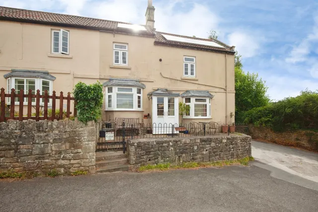 Bailbrook Lane, Bath, photo 1