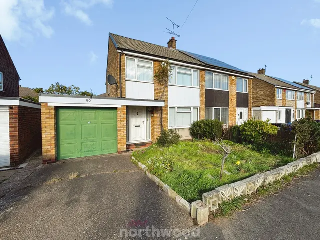Cleveland Way, Hatfield, DN7, photo 1