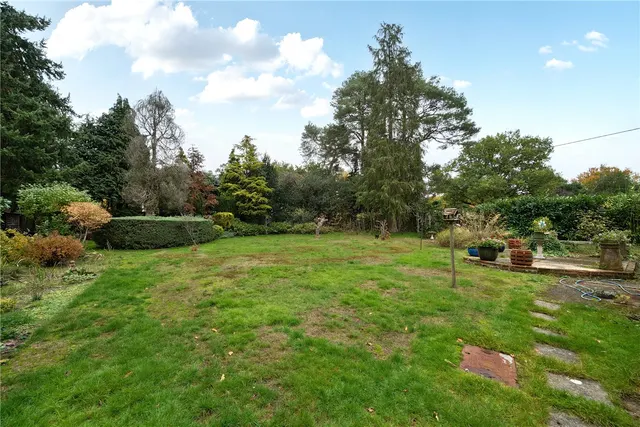 Photo 3 — Sandy Lane, Rushmoor, Farnham, Surrey, GU10