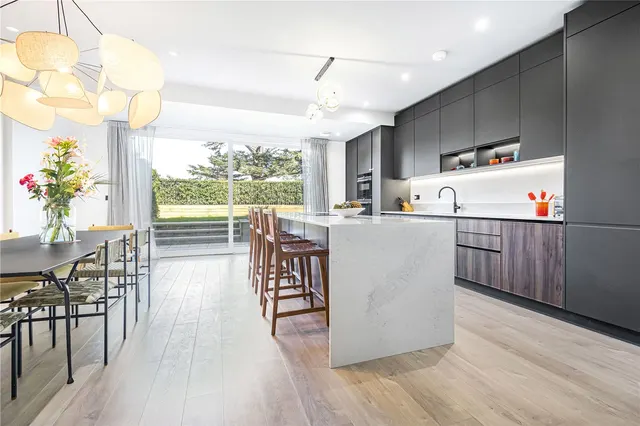 Photo 2 — Daffodil Crescent, Barnet, Hertfordshire, EN4 0EB