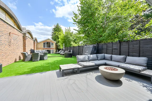 5 Daubeney Place, Hampton, photo 1