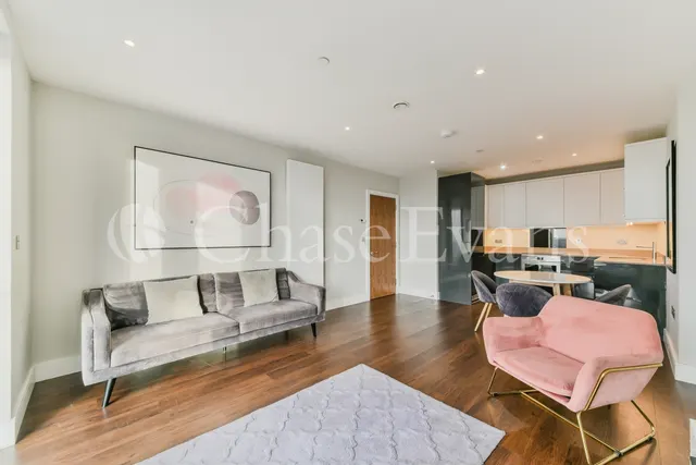 Merrick Road, Southall, UB2, photo 3