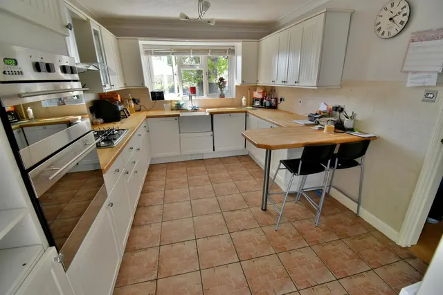 Coppice Avenue, BH22, photo 3