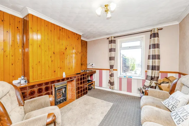 Charles Street, Bridgend, CF31, photo 3