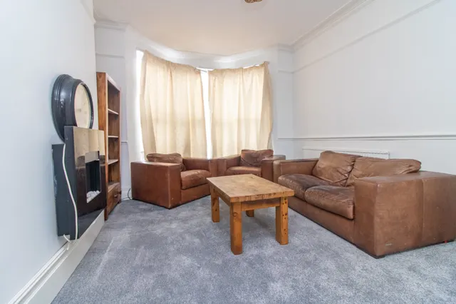 Photo 2 — Cavendish Road, Leicester, Leicester, LE2 7PG