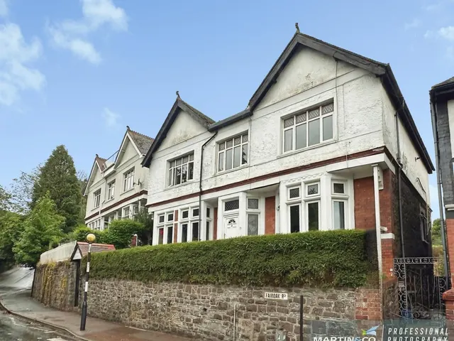 Fairoak Road, Cardiff, CF23, photo 1