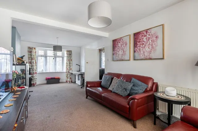 Windsor Avenue, Cheam, SM3, photo 3