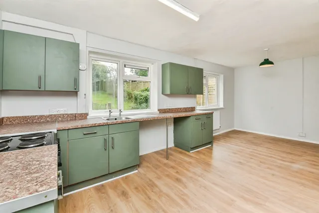 Photo 2 — Hill Rise, Chippenham
