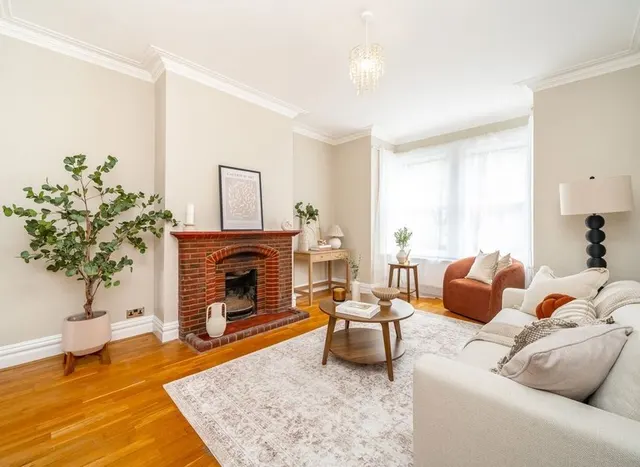 Photo 2 — Mervyn Road, Northfields, W13