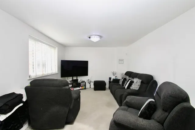 Lodge Close, Allington, photo 3