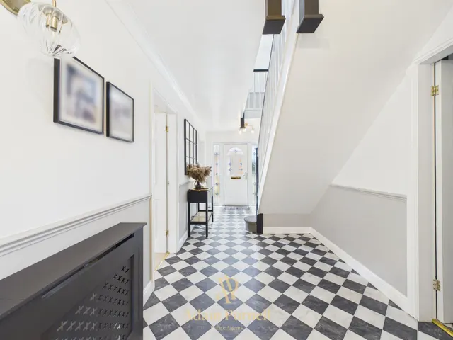 Sketchley Lane, Burbage, LE10, photo 2