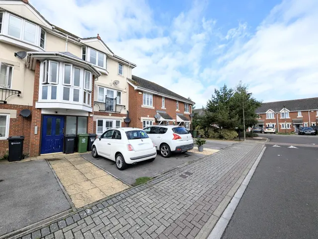 Wells Close, Portsmouth, PO3, photo 1