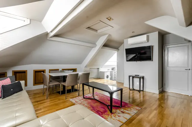 Flat 10, 13 Trebovir Road, London, photo 1