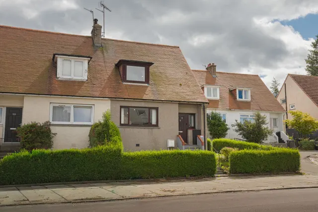 Manor Avenue, Aberdeen, photo 1