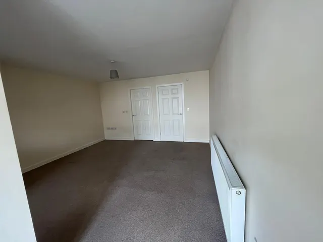 Wellington Court, Woodside, BD6, photo 2