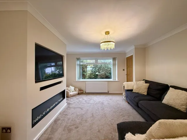 Occupation Lane, Dewsbury, WF13, photo 2