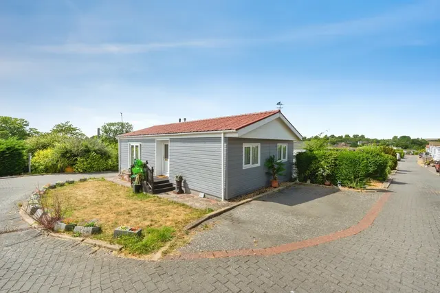 Hill Plantation, Brookside Mobile Home Park, Bromham, Bedford, MK43, photo 1