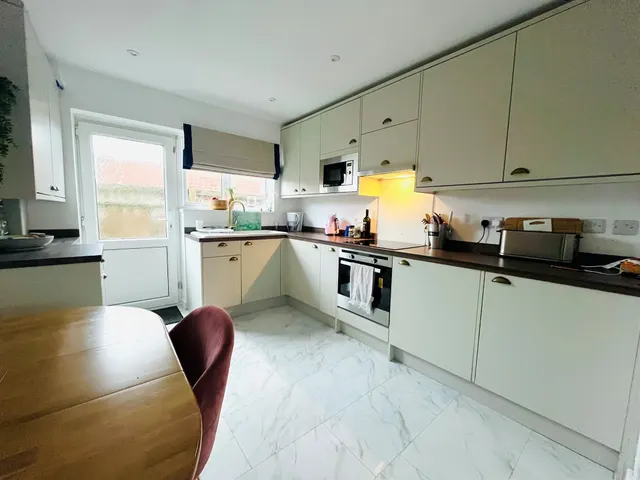 Gosford Way, Polegate, BN26, photo 3