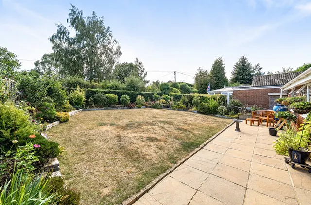 Photo 2 — Ennerdale Grove, Farnham, Surrey, GU9 0RX