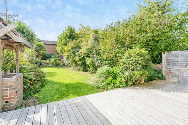 Mons Avenue, Bognor Regis, PO21, photo 2