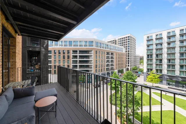 Masthead House, Royal Wharf, E16, photo 3