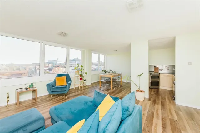 Photo 2 — Flat 219, High Kingsdown, Kingsdown, Bristol, BS2 8DG