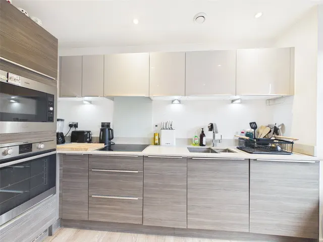 London Road, Twickenham, TW1, photo 3