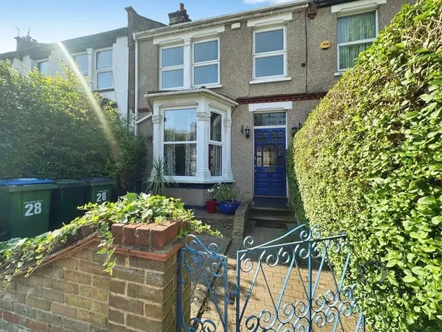 McLeod Road, London, SE2, photo 1
