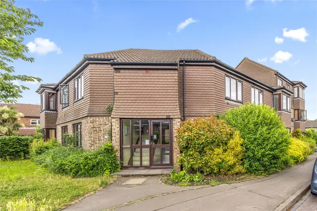 Stanford Close, Hampton, TW12 3XZ, photo 1