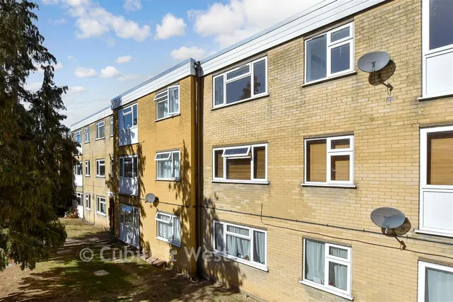 Ross Road, Wallington, SM6, photo 1
