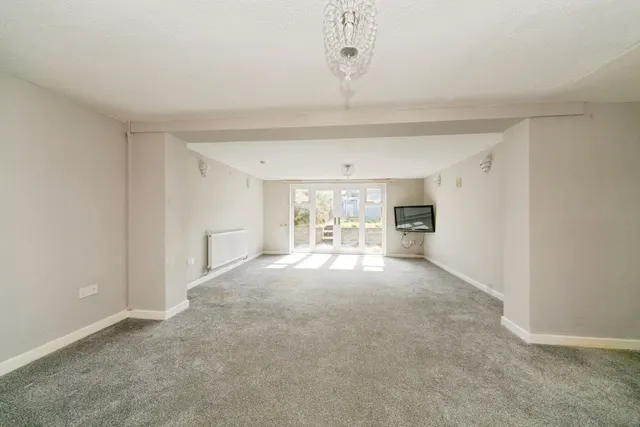Pen Y Bryn Road, Llanfairfechan, LL33, photo 2