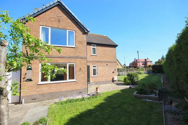 82 East Street, Leven, photo 1